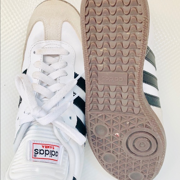 Shoes - Picture 6 of 8